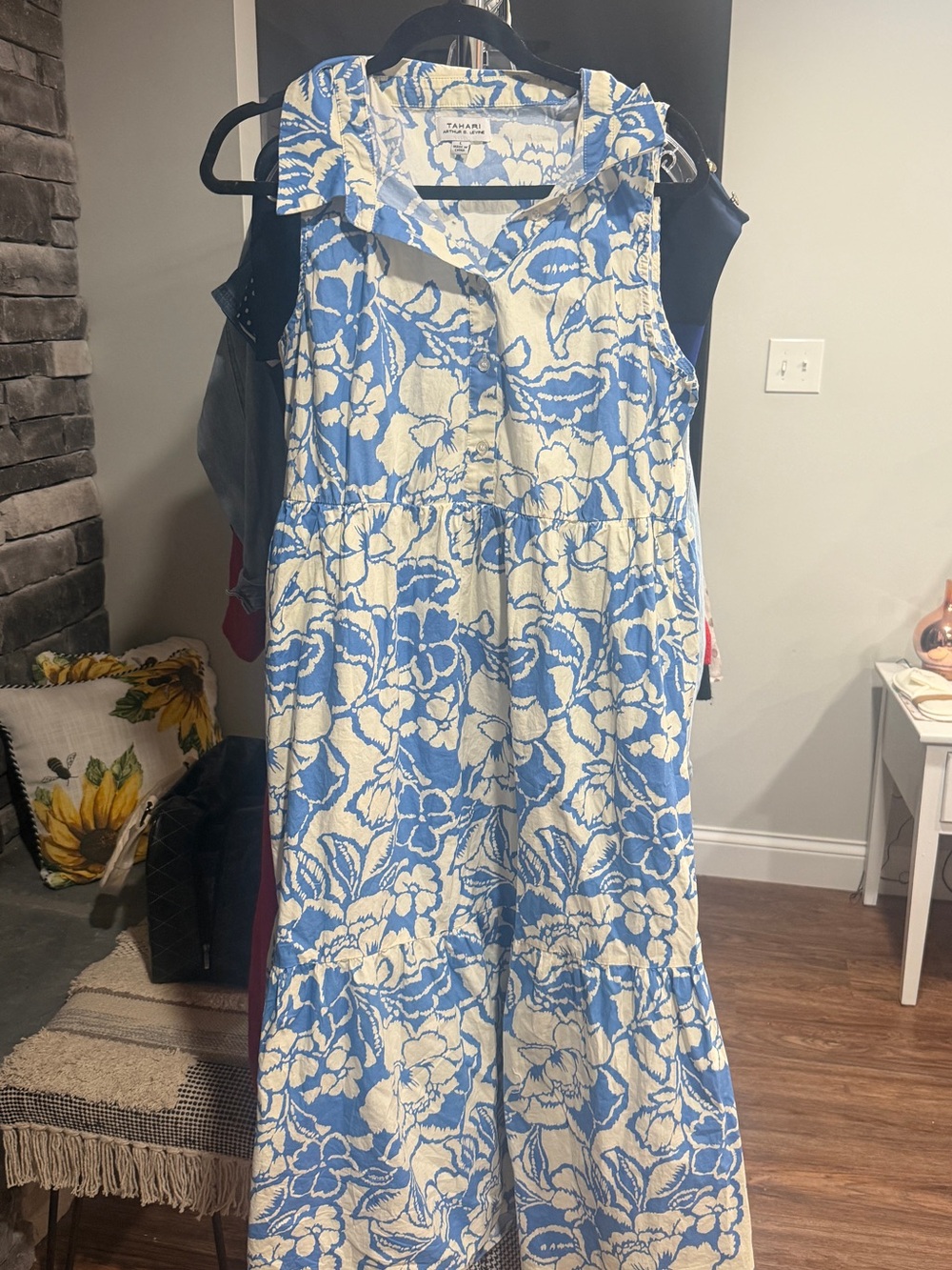 Tahari Sleeveless Dress
